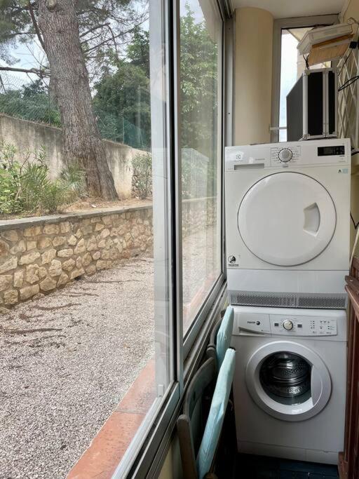 Au Coeur Et Au Calme De Bandol, Parking Et Climatisation Appartement Buitenkant foto